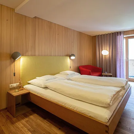 Hotel Biohotel Schwanen 4*